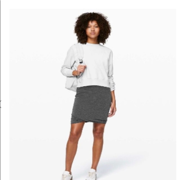 Lululemon Boulevard Bliss Skirt Grey Size: Medium 8-10 - Picture 2 of 15